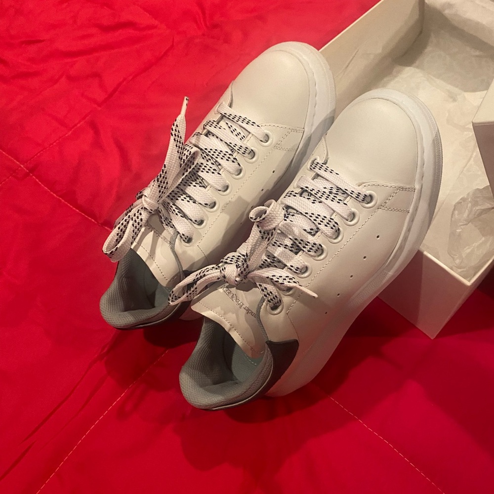 Alexander McQueen White Oversized Sneakers - Picture 3 of 9